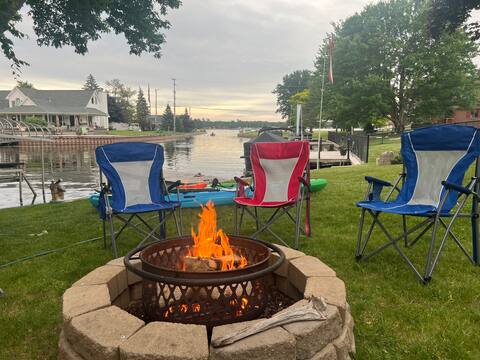 Houghton Lake Tip Up Fun! HotTub Kayaks Dock Games
