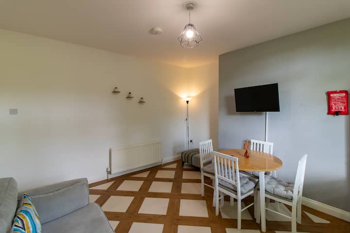 Modern 2br Retreat | 3 Beds Sleeps 4 Peaceful Stay - Gateshead