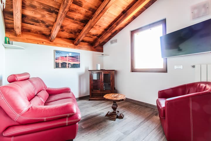 Chalet Viola, Refuge Panoramique En Pleine Nature - Lac de Côme