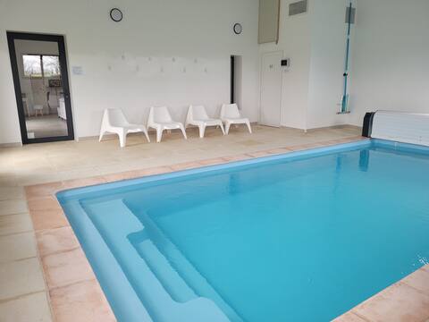 Cottage with heated indoor pool
