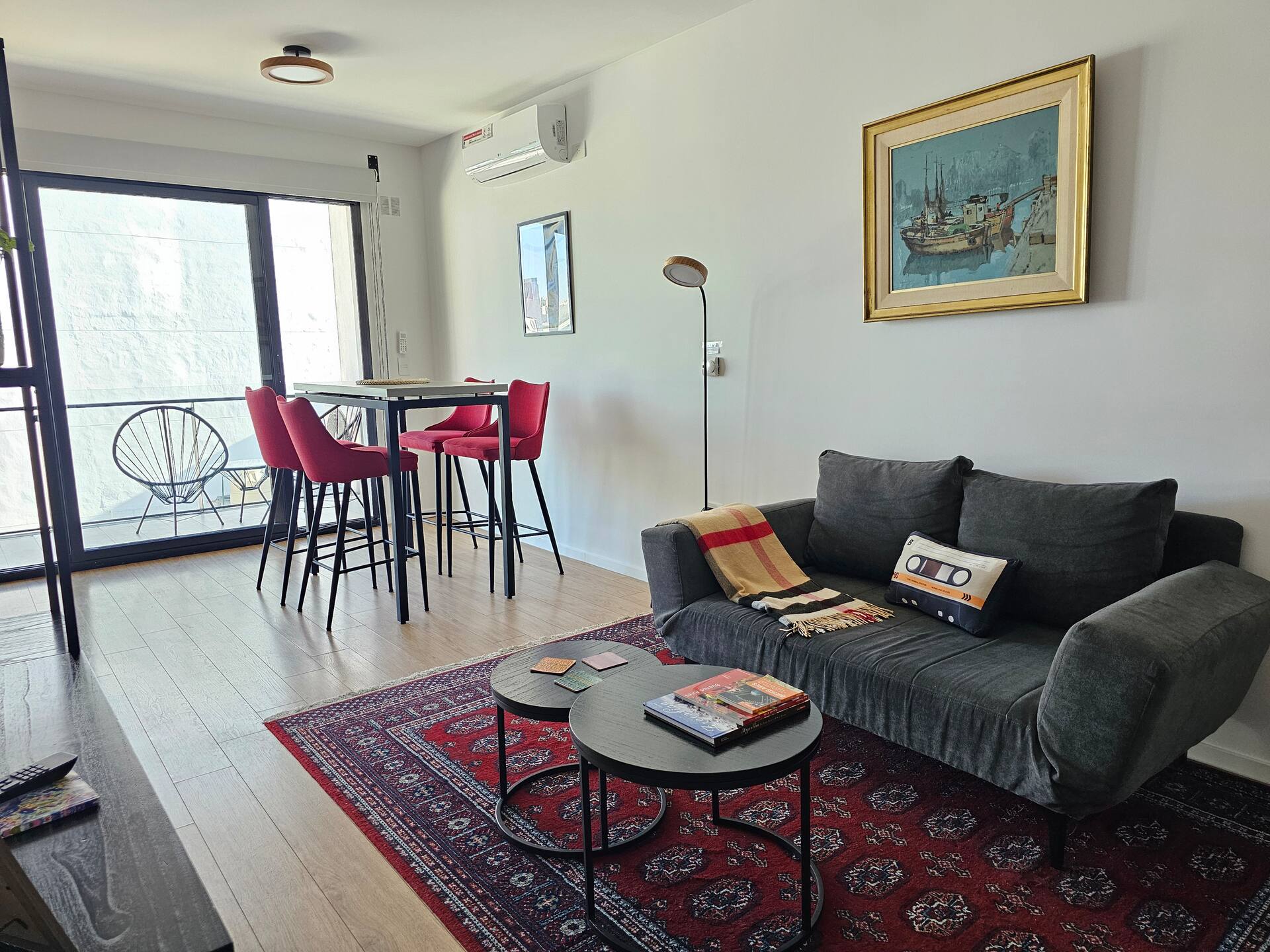 Quiet, Cozy and Warm: Your Home in BA!
