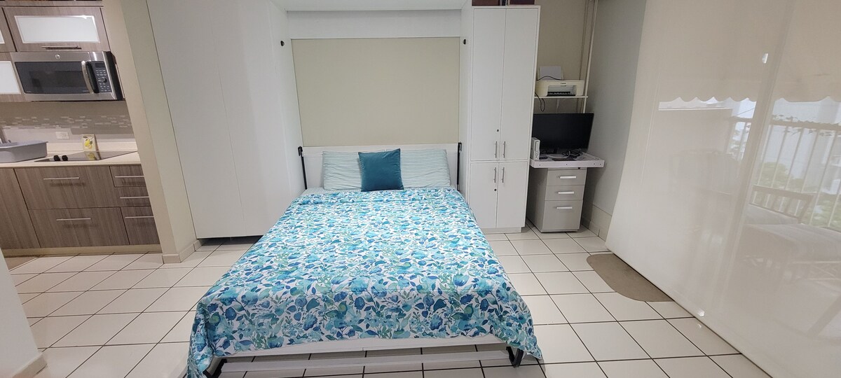 Cama Murphy tamaño queen. 