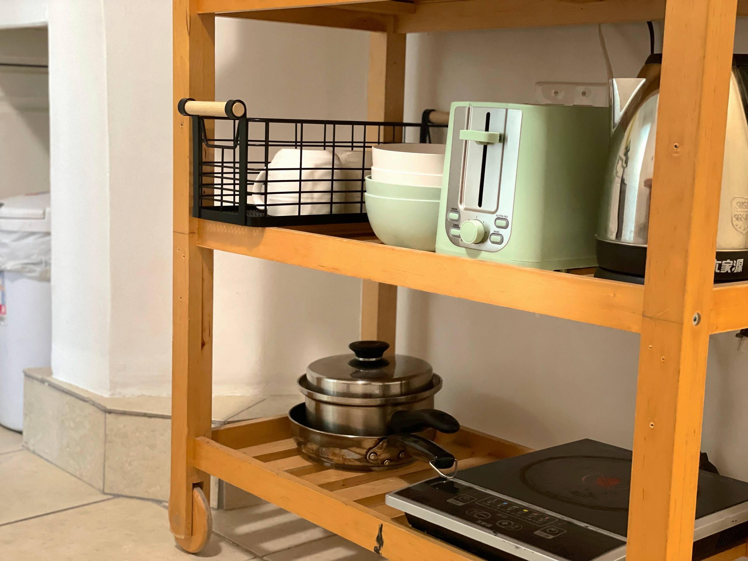 Urban Spacious Hideaway - 2BR 2BA - Image 6