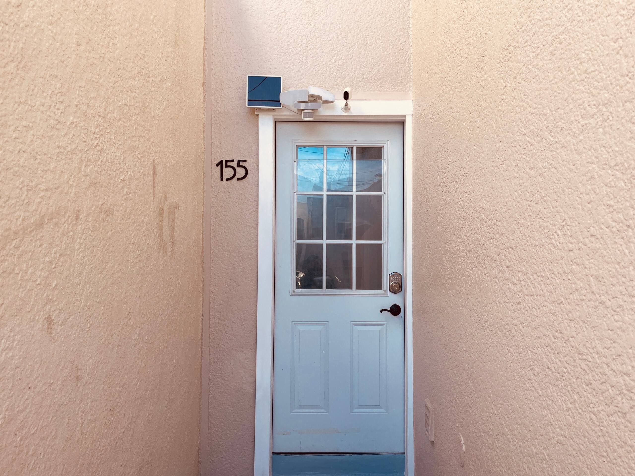 Urban Spacious Hideaway - 2BR 2BA - Image 24