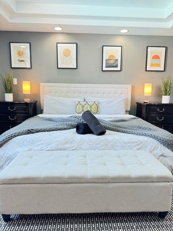 Hermoso maestro extragrande con tu propio baño privado y vestidor