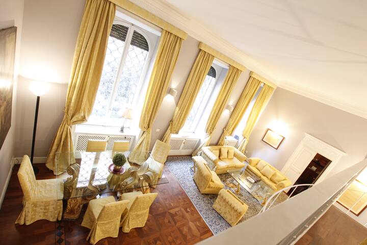 Elegant Popolo Art, Spacious Luxury, City Center