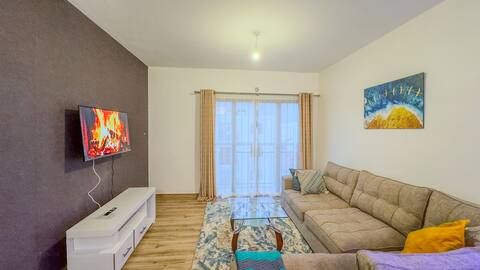 Serene 2 bedroom apartment with pool in Tatu city