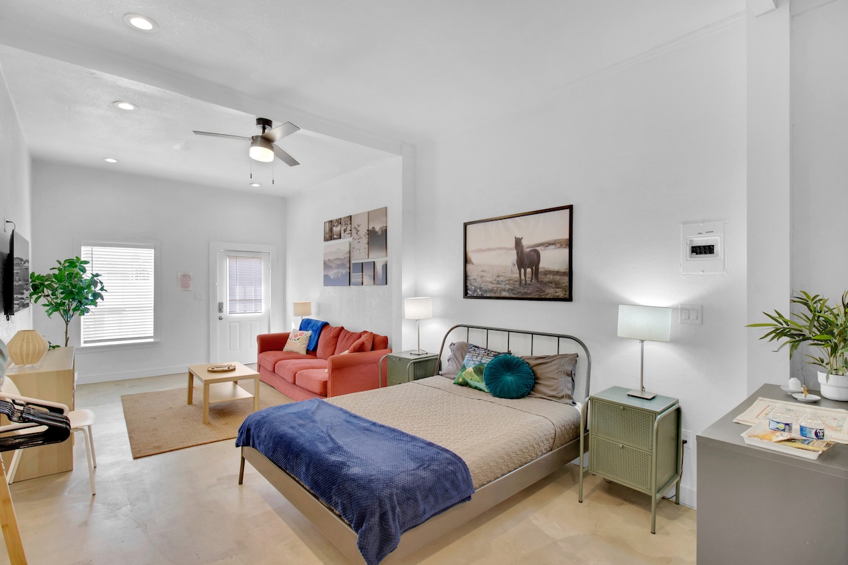 Prado King 1Br
