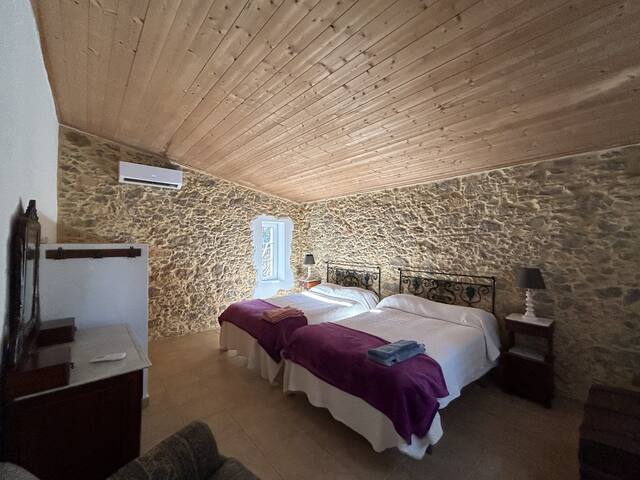 Entire home with 1 bedrooms in Tavira - Casa da Oliveira - Farm house-private pool-Tavira