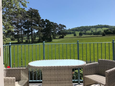 Successful Airbnb property: Rothbury Coach House Apartment in County Of Herefordshire