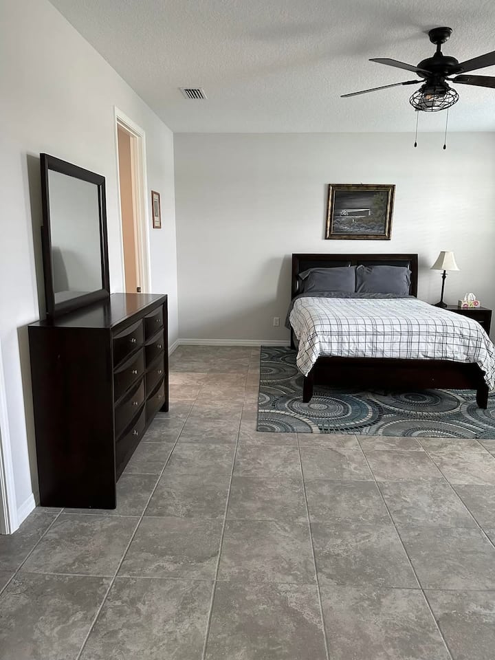 غرفة النوم 1