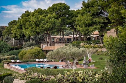 Villa Terra Del Sole 10+2, Emma Villas