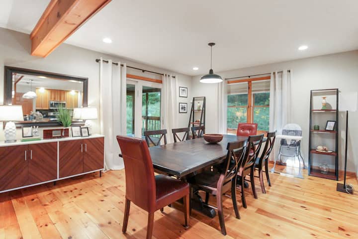 Okemo Oasis - 6 Bedrooms, 3.5 Baths, 2 Kitchens