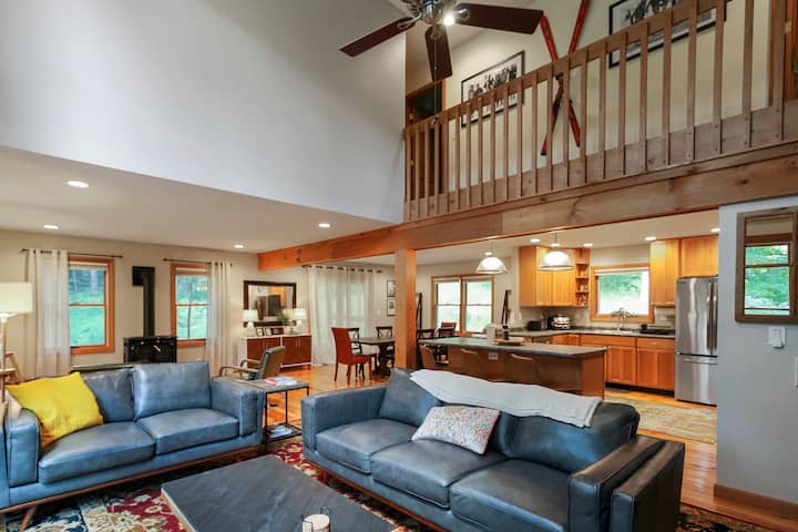 Okemo Oasis - 6 Bedrooms, 3.5 Baths, 2 Kitchens