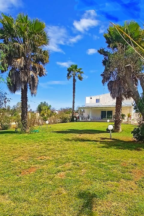 Detached villa with pool