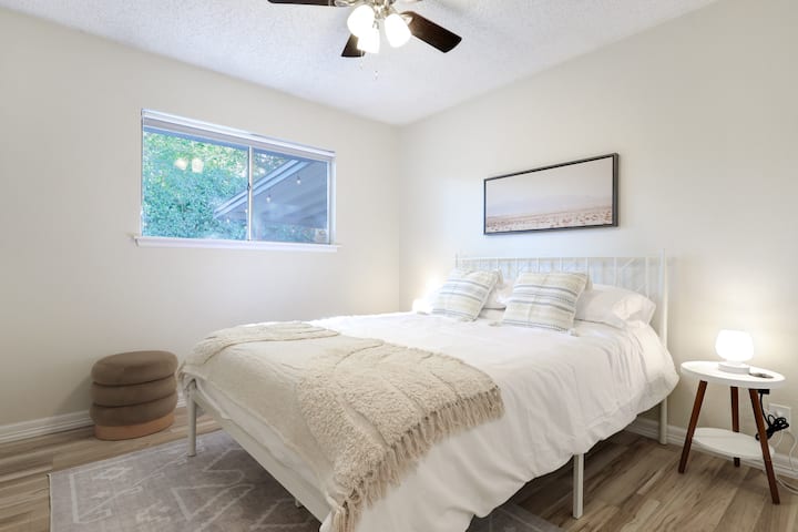 საწოლი 152 × 203 სმ