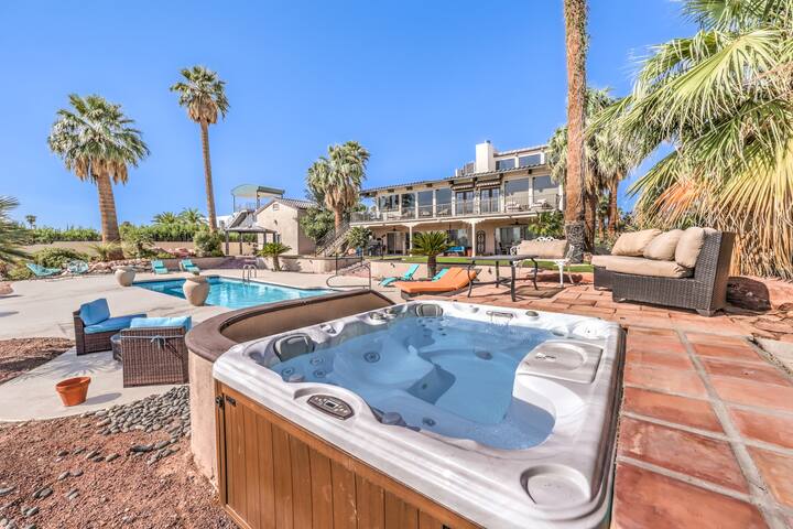 5 min to Strip BEST STRIP VIEWS- Pool/Spa, Private gallery image 4