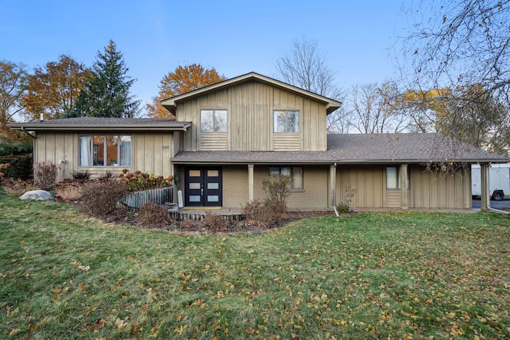 Slice of MN Nice near MSP Airport *Dog Friendly*