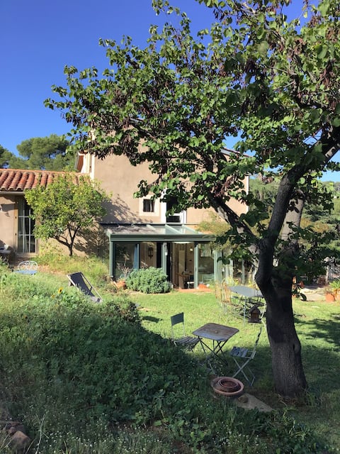 Popular Airbnb listing: Apartment in the Calanques Park in La Ciotat