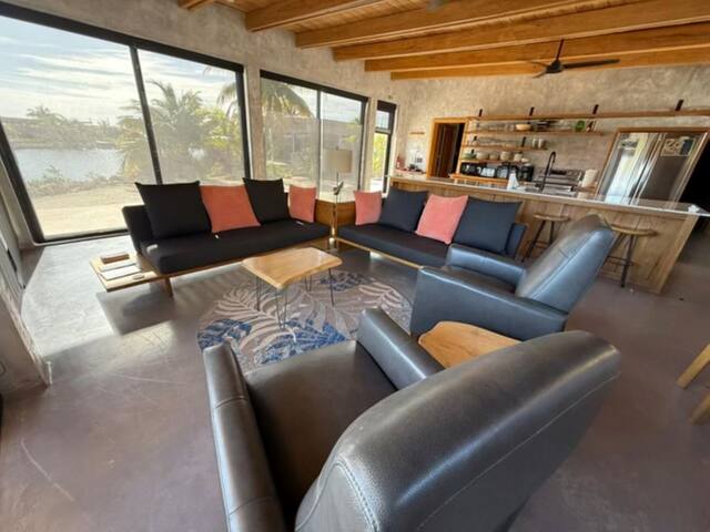 Sandpiper Sanctuary 4bd 3ba w/pool Seabird Luxury gallery image 2