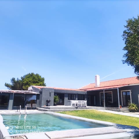 Spatious villa near Guincho Beach, Cascais