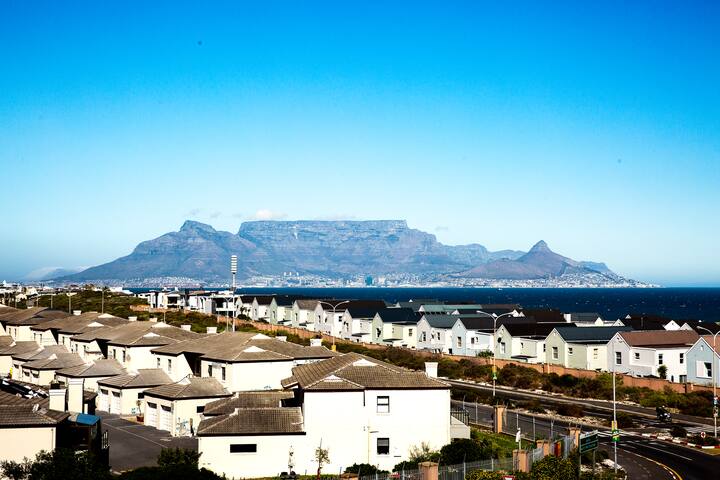 Golden Horizon Penthouse gallery image 5