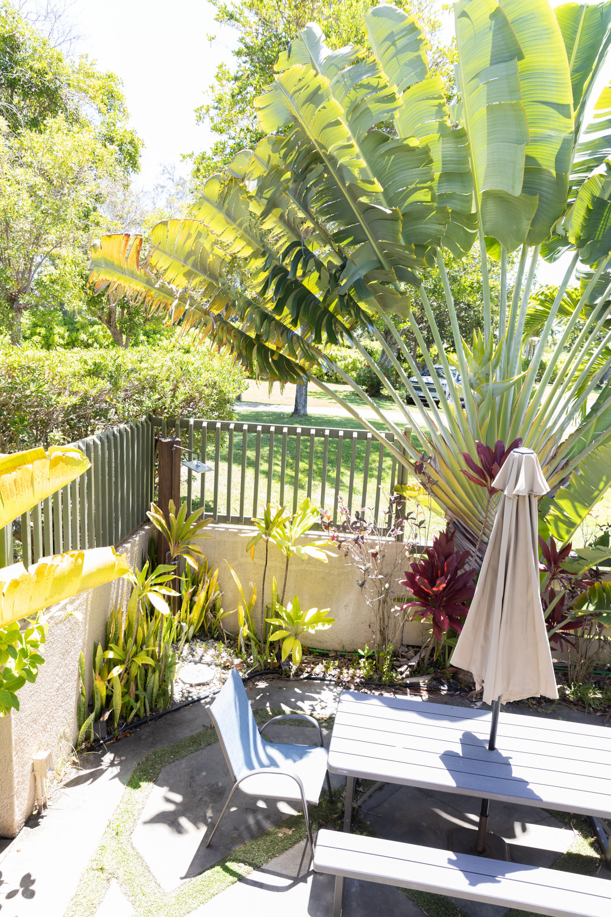 Condo in Kahuku · ★5.0 · 3 bedrooms · 6 beds · 2 private baths - Image 43