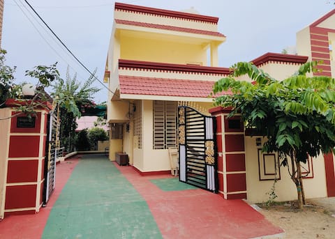 Vastu home w. garden, A/C in Living and Bedrooms