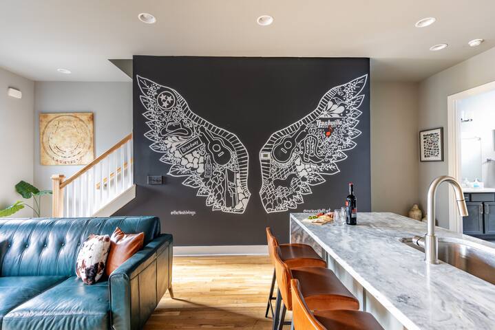 Rooftop Bliss | Karaoke, Games | Near DT Nashville gallery image 2