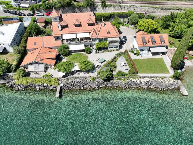 La Grange du Chanoz au bord du lac LOFT