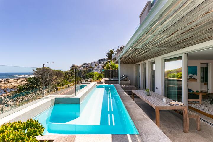 Waters Edge – Luxury Villa – Camps Bay gallery image 3