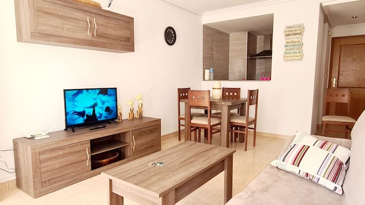 Apartamento Acogedor Zona Bali Con Wi-fi - Puig Campana