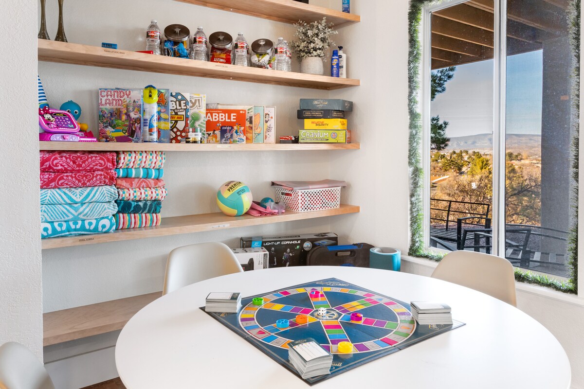 Top Airbnb: Sedona Mountain View ~ Pool & Jacuzzi ~ Lux in Verde Village