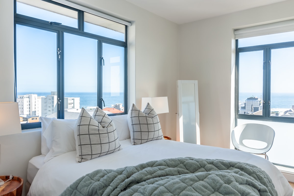 Dormitorio principal/ Cama tamaño queen