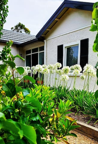 Isadore House Barossa I Vintage Charm-Modern Luxe