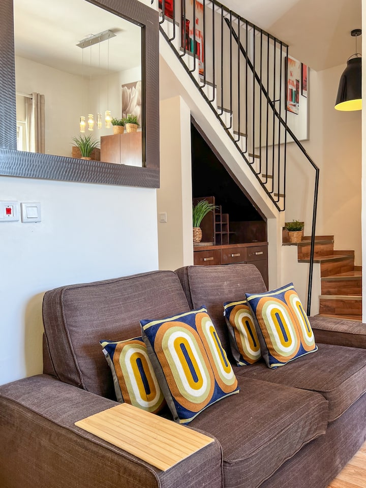 ห้องนั่งเล่นโซฟา # สถานที่พักผ่อนแสนอบอุ่นในเทลอาวีฟ # อพาร์ทเมนท์ตากอากาศมีสไตล์ # บ้านของคุณในเทลอาวีฟ # สถานที่พักผ่อนใจกลางเมือง # อพาร์ทเมนท์สุดชิคในเมือง # ผ่อนคลายในเทลอาวีฟ # อพาร์ทเมนท์ที่มีเสน่ห์ในเทลอาวีฟ # อพาร์ทเมนท์ที่ดีที่สุดในเทลอาวีฟ