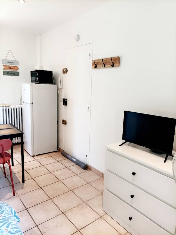 Studio Calme Wifi 5 Min De La Gare - Maisons-Laffitte