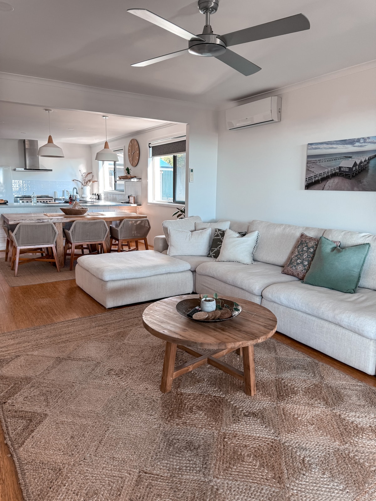 Top performing Airbnb: Ocean Views Busselton | Walk to Jetty | Ayatana in Geographe