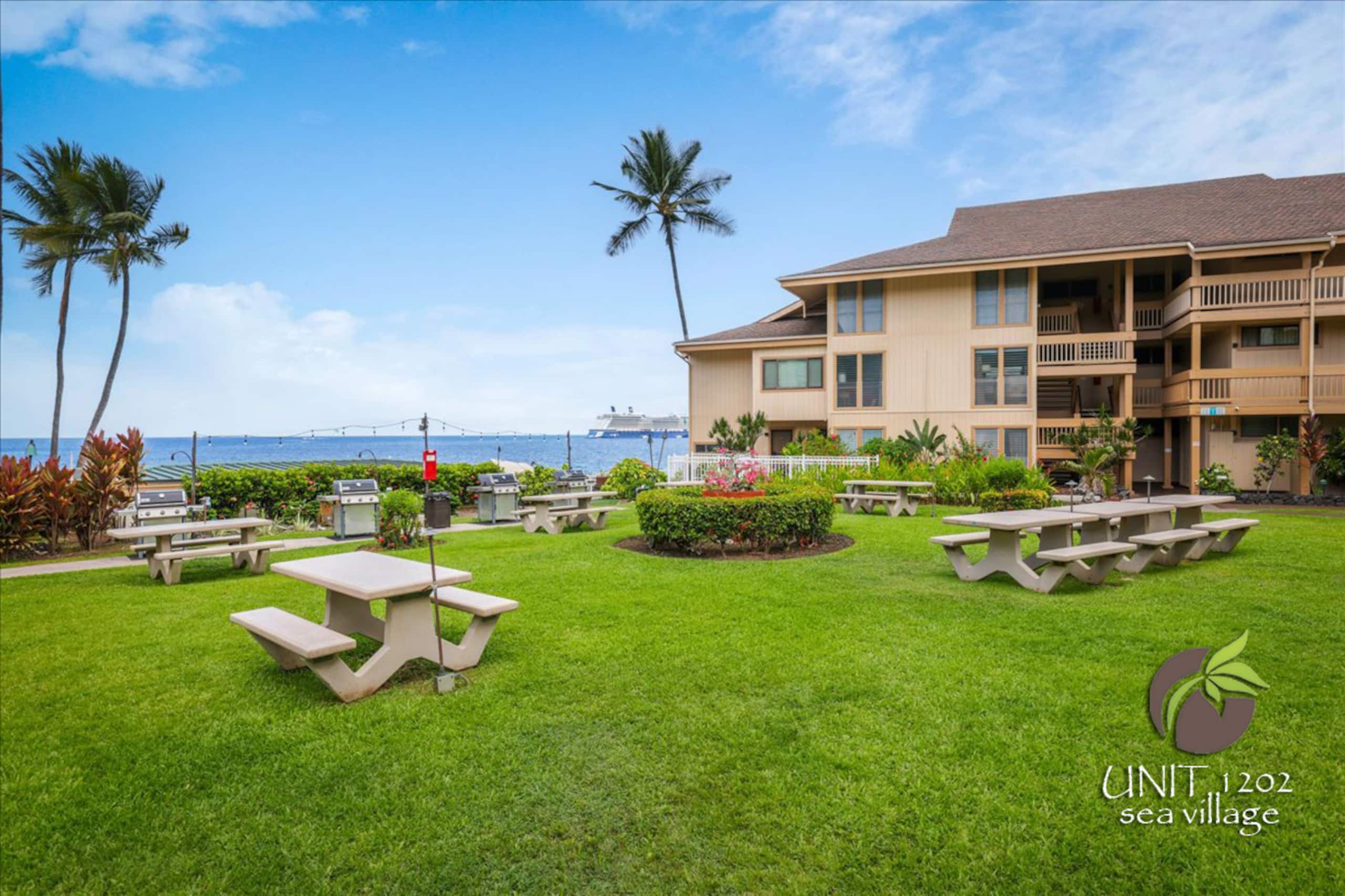 Direct oceanfront condo with AC @ Sea Village - Image 38