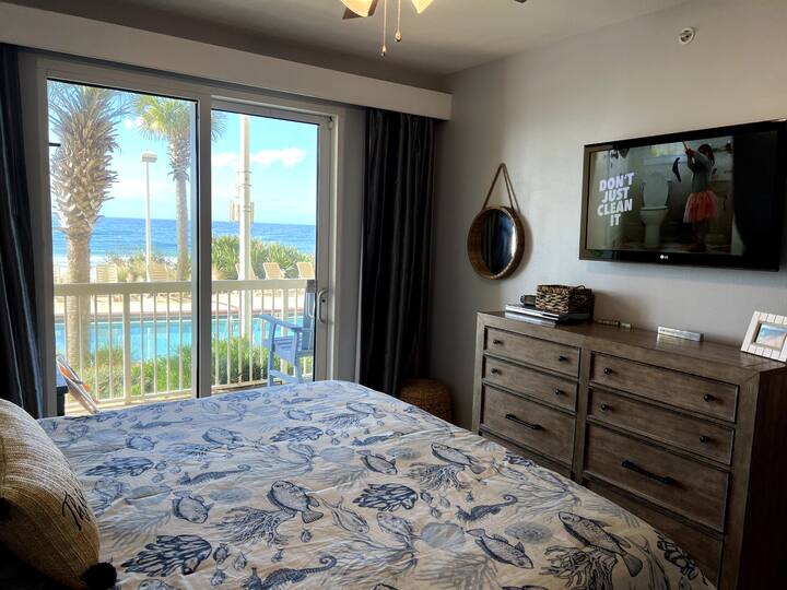 Enjoy the sounds of the ocean as you sleep!