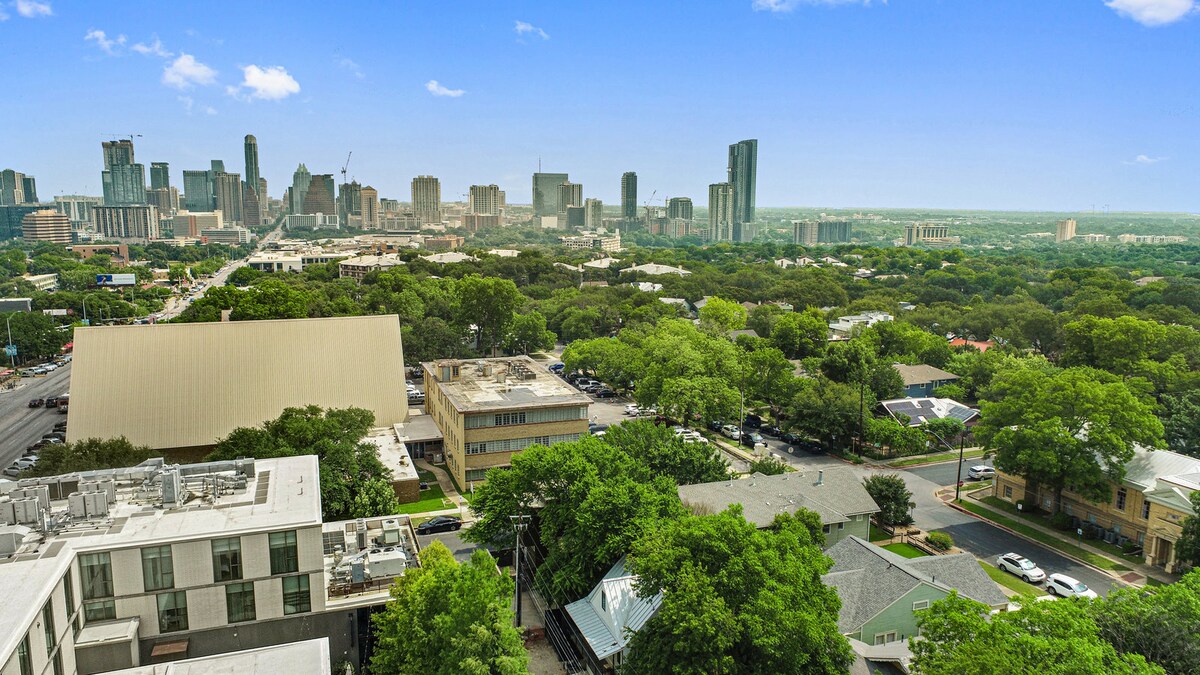 Lux SoCo Penthouse in the Heart of Austin