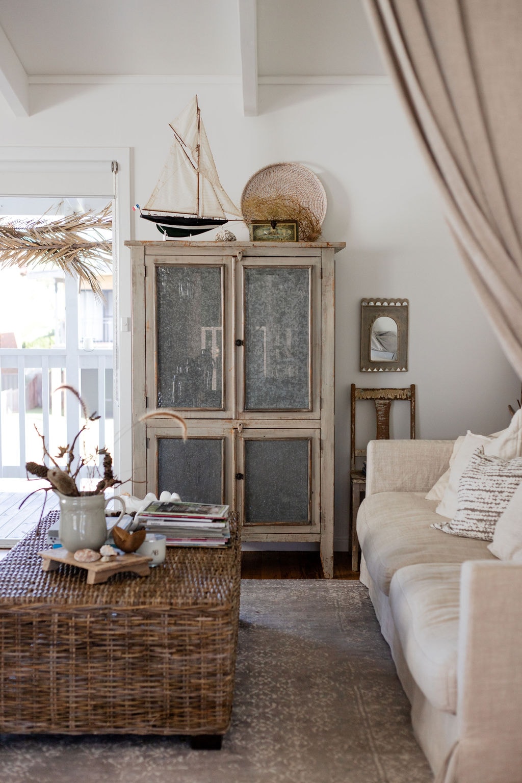 Top Airbnb: Dreamy escape, steps from the sea. in Manyana