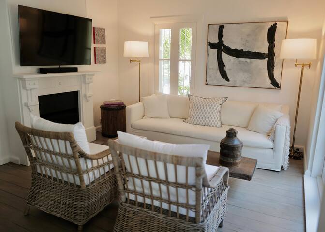 Woollahra Home with Idyllic Secret Garden gallery image 5