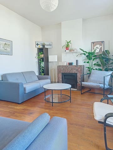 Spacieux T3 80 m² plein centre presqu’ile !