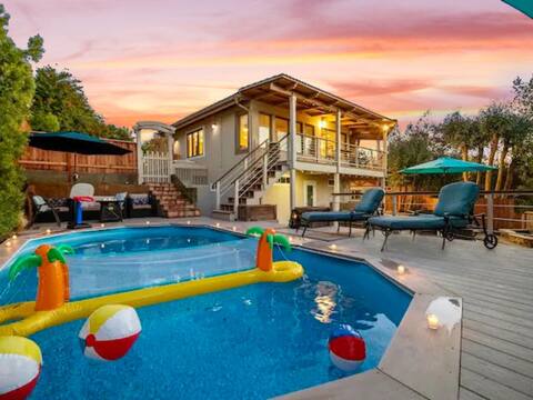Resort-Style 5BR Villa with Guesthouse, Pool & Spa