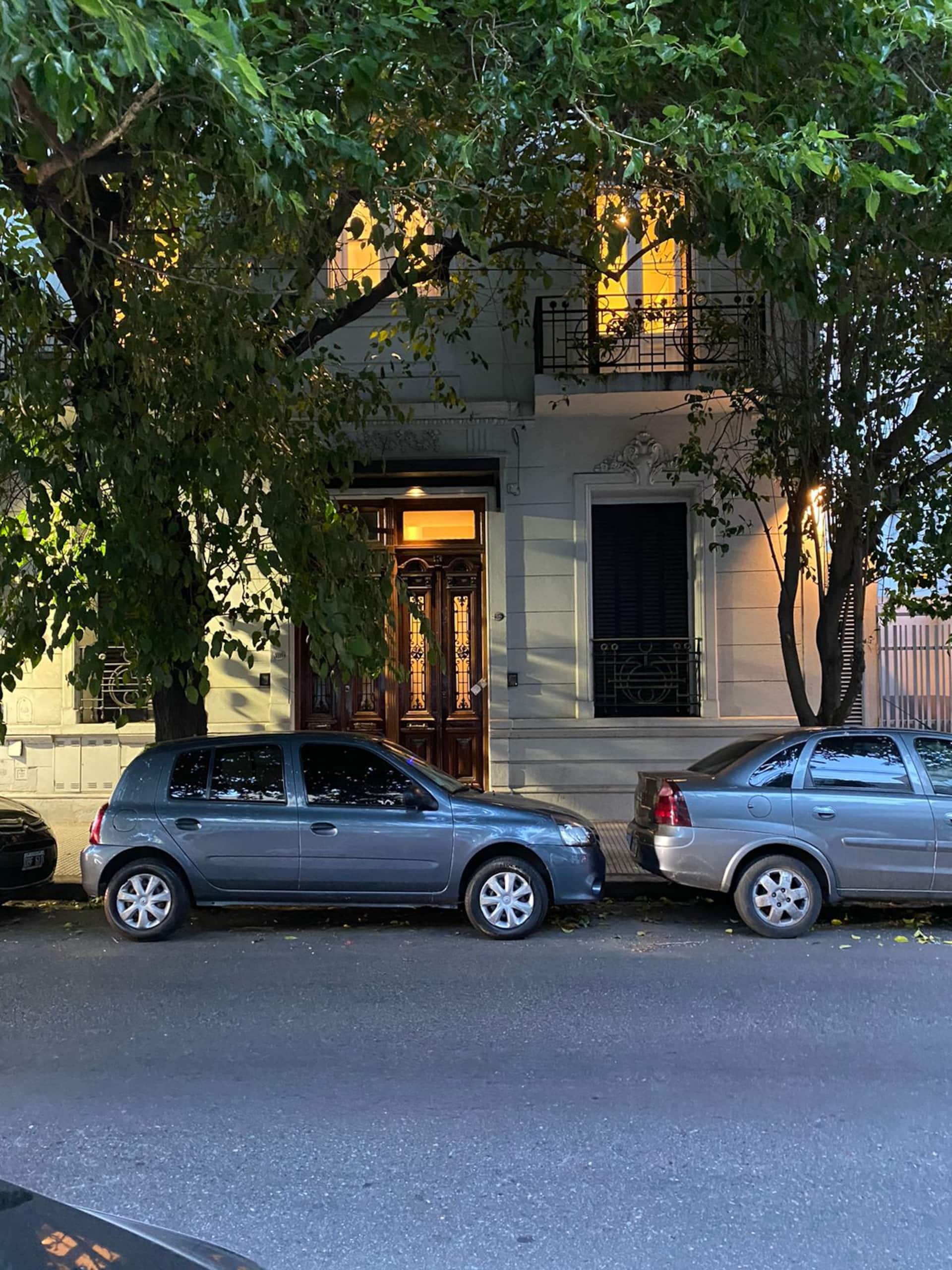 Three-bedroom apartment in Almagro with private terrace