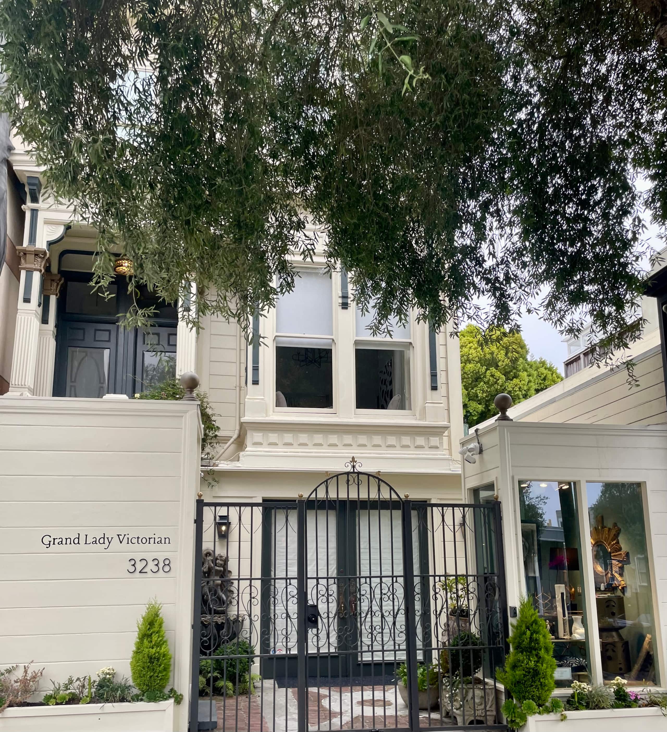 Home in San Francisco · ★4.95 · 1 bedroom · 1 bed · 1 bath - Image 19