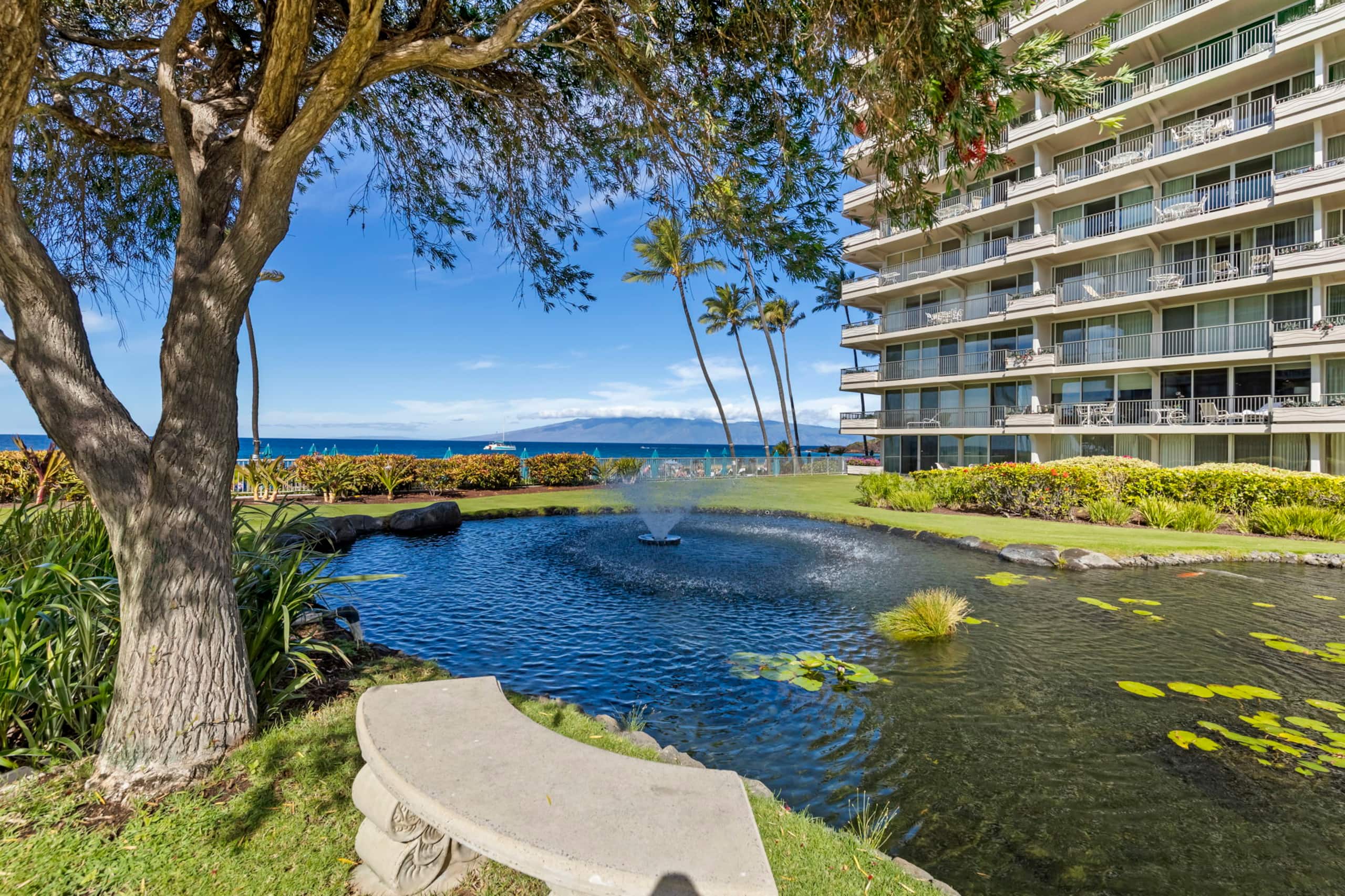 Condo in Lahaina · ★5.0 · 1 bedroom · 2 beds · 2 baths - Image 50