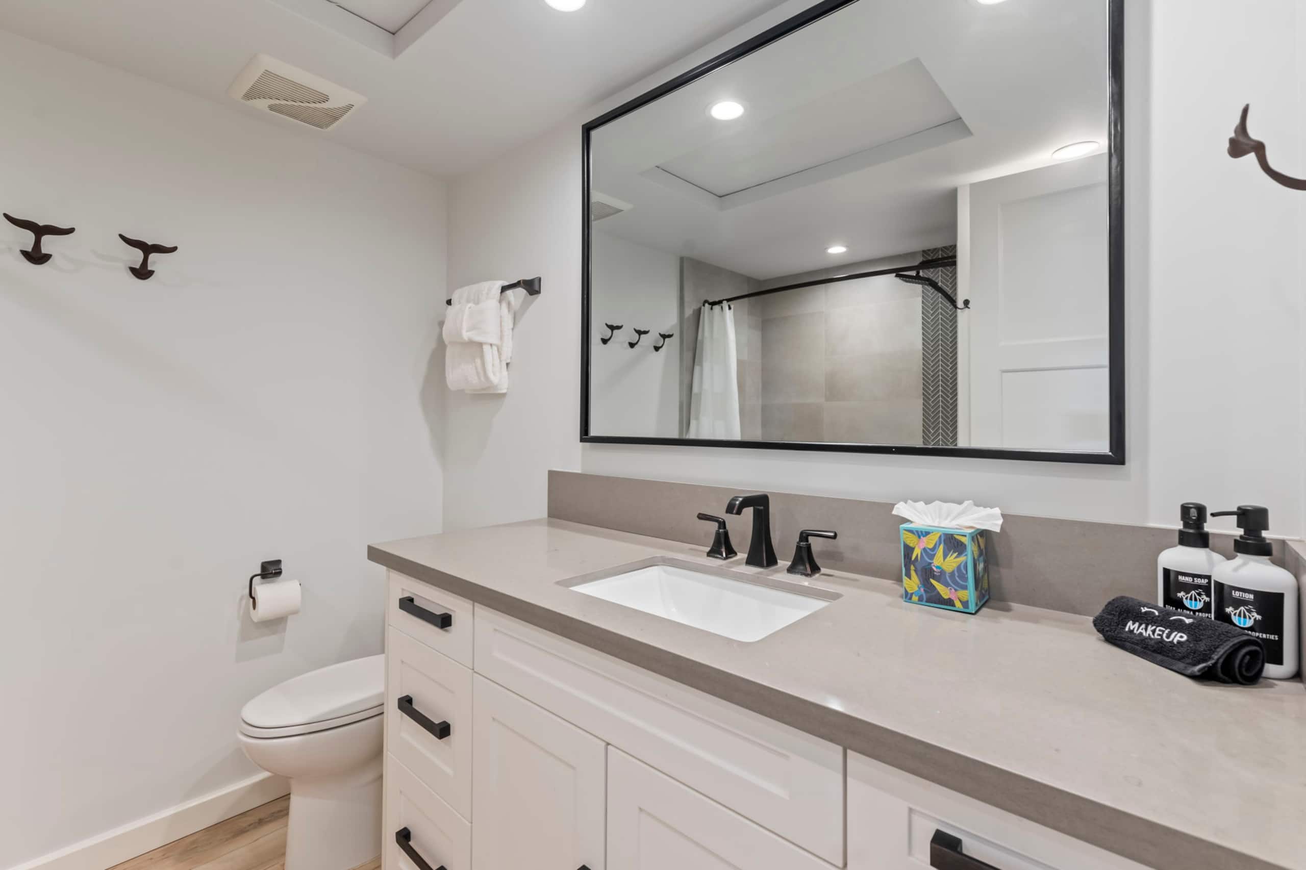Condo in Lahaina · ★5.0 · 1 bedroom · 2 beds · 2 baths - Image 23