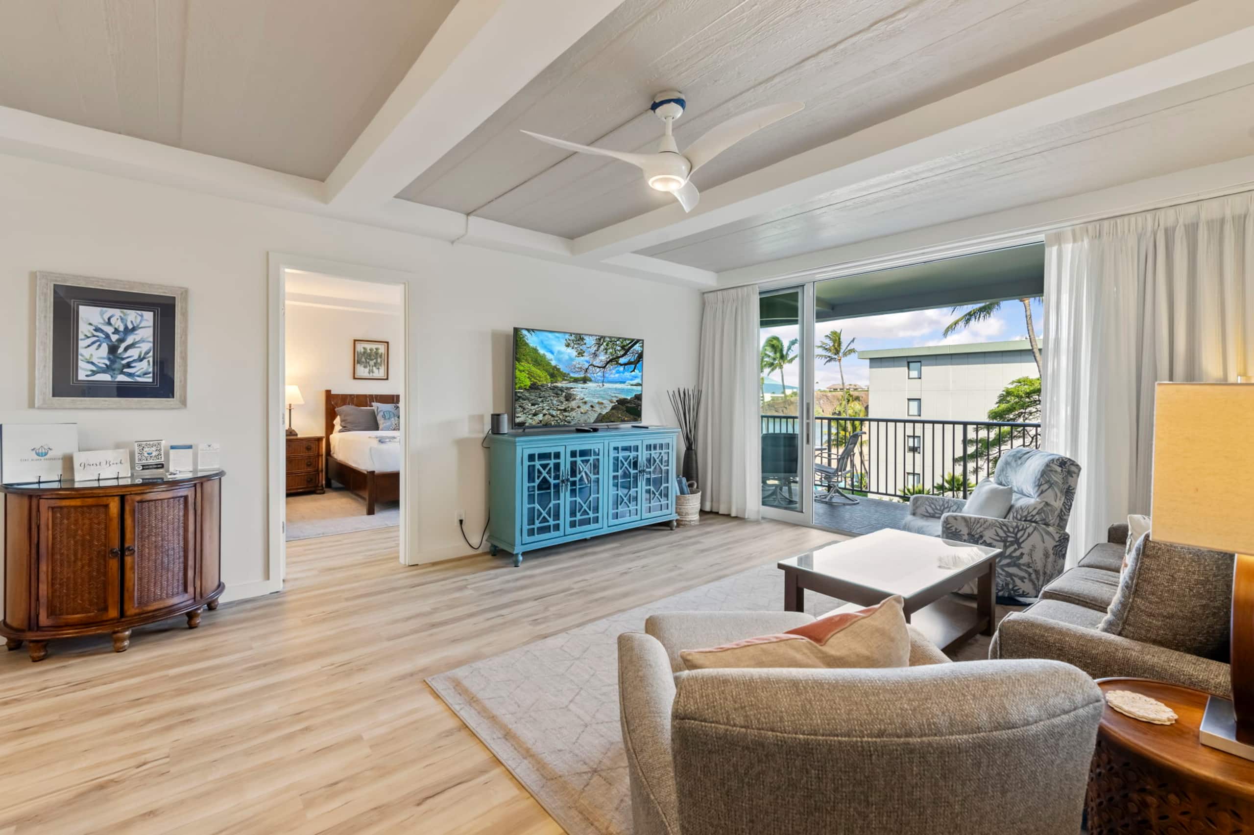 Condo in Lahaina · ★5.0 · 1 bedroom · 2 beds · 2 baths - Image 11